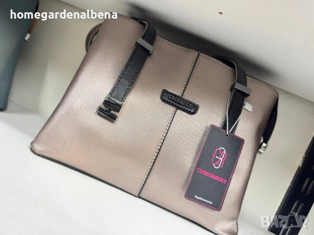 Дамска чанта тоут розово злато шампанско сатен текстил черни детайли