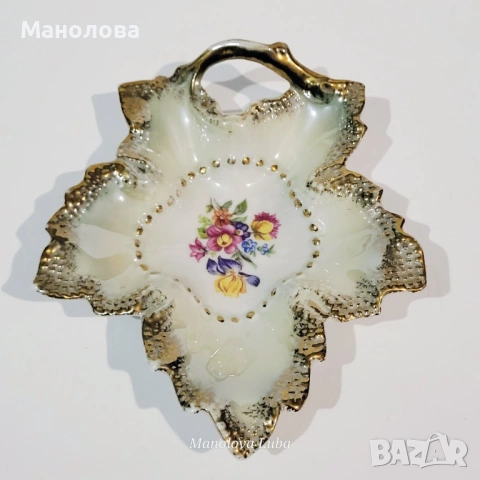 Баварска чинийка за дреболии (trinket dish)  във формата на листо, снимка 6 - Други ценни предмети - 54249032