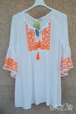 Оригинални кенарени блузи с бродерия блестящи лотори и мъниста, с битови народни мотиви., снимка 4 - Туники - 49978914