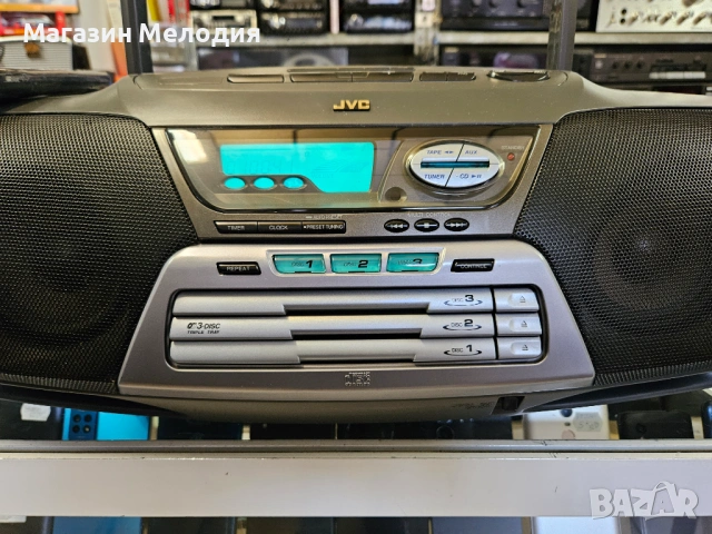 Радиокасетофон с 3-дисков CD чейнджър JVC RC-XC3BX с оригинално дистанционно и книжка., снимка 11 - Радиокасетофони, транзистори - 53455438