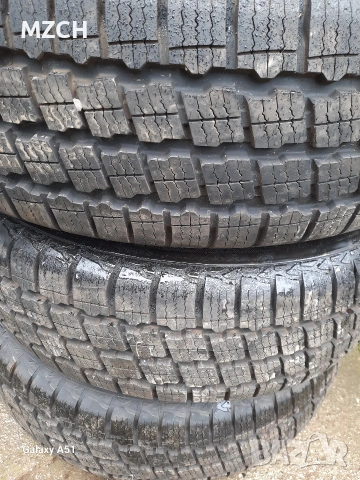 Бусови гуми 195/70/15С., снимка 2 - Гуми и джанти - 54071848