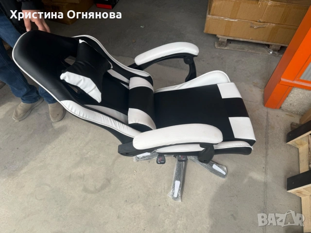 Ергономичен офис и геймърски бял стол – Максимален комфорт за гърба и врата, регулируем, снимка 2 - Столове - 54208324