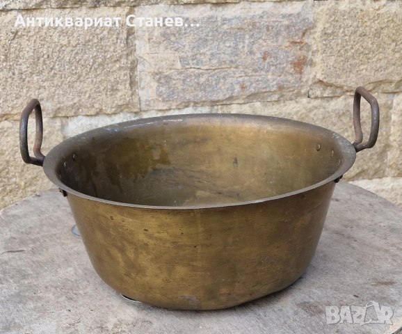 Стар месингов леген