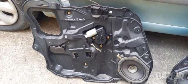 Стъклоповдигачи за Mazda 3