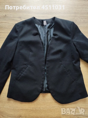 Сако, снимка 3 - Сака - 53901630