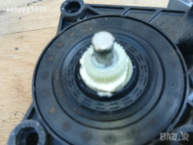 HYUNDAI I30 2009-МОТОР ЗА ПРОЗОРЕЦ 0108252103, снимка 13 - Части - 51221255