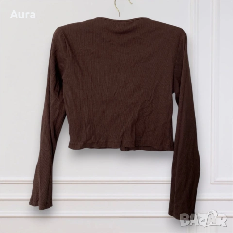 Crop top , снимка 2 - Блузи с дълъг ръкав и пуловери - 54259573