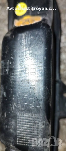 Ляв Мигач LED Peugeot 308 T9 - 9806712180 G, снимка 2 - Части - 53167145