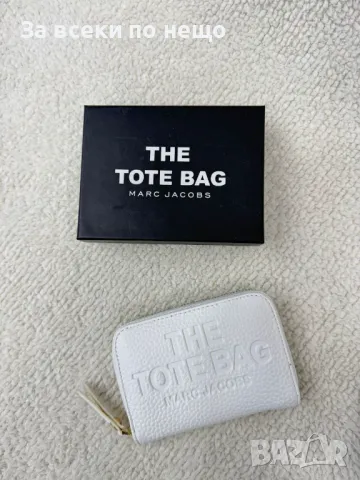 Marc Jacobs Дамско Малко Портмоне С Кутия Марк Джейкъбс - Различни Цветове Код E136, снимка 2 - Портфейли, портмонета - 50233333