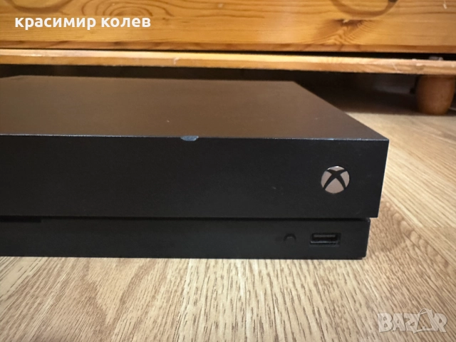 конзола "XBOX One X", снимка 2 - Други игри и конзоли - 52367804