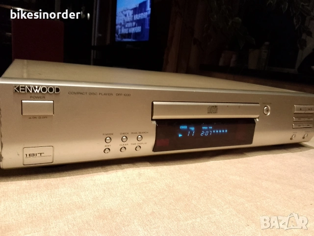 Kenwood DPF1030 плейър красавец в цвят шампанско 