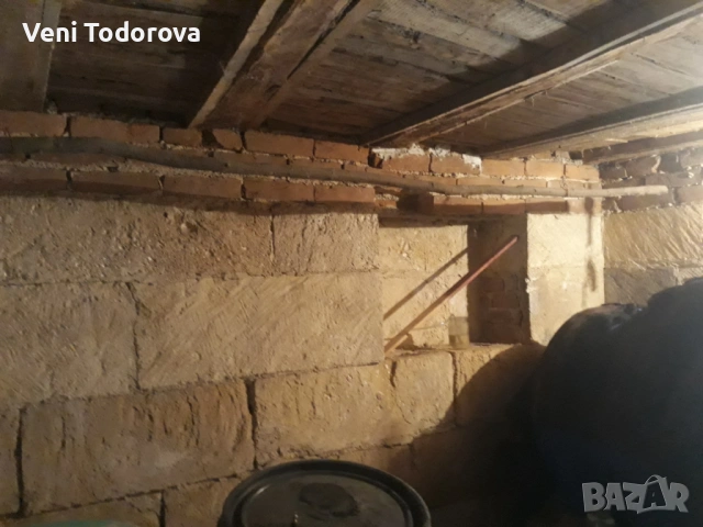 за продажба масивна къща, снимка 5 - Къщи - 53021696