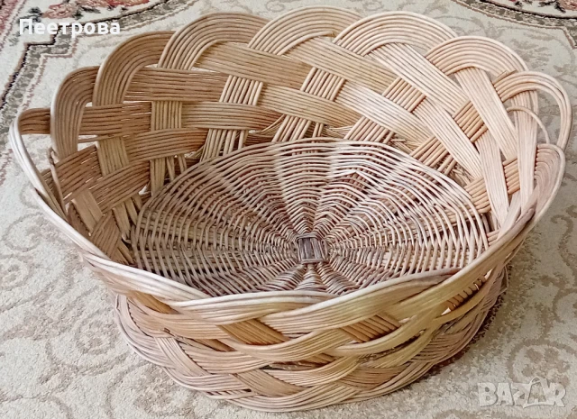 Голям плетен кош