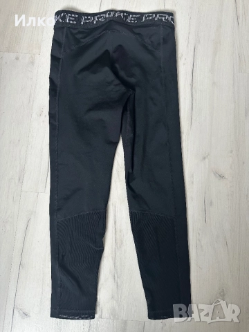 Дамски клин Nike pro , снимка 4 - Клинове - 52561658