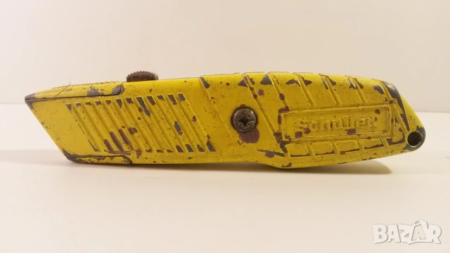 Макетен нож Schuller, жълт