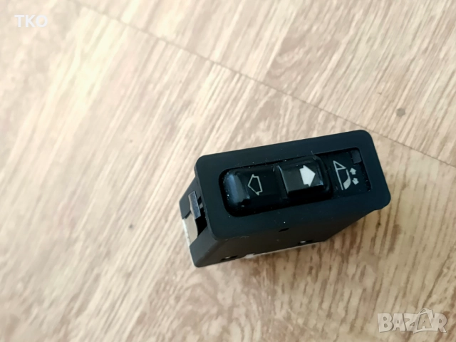 Бутон - ключ за управление на мек таван на BMW E36 кабриолет, снимка 2 - Части - 52970350