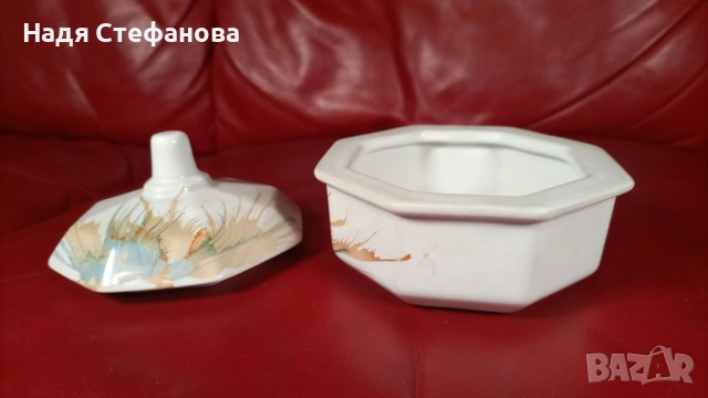 Порцеланов сервиз за кафе, 6 чашки, 6 чинийки, захарничка с капаче, снимка 9 - Чаши - 54071428