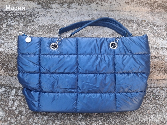 Дамска чанта в синьо