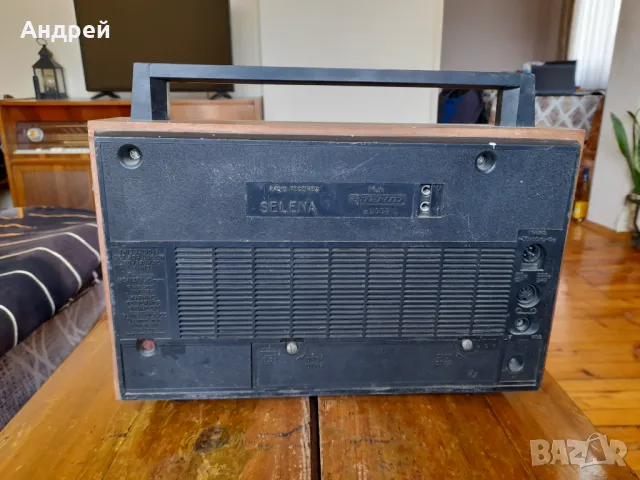 Радио,Радиоприемник Селена,Selena B211 #2, снимка 3 - Антикварни и старинни предмети - 49842372