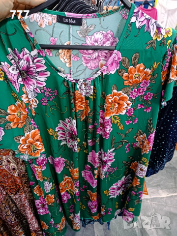 Дамски блузи, снимка 2 - Тениски - 45060928
