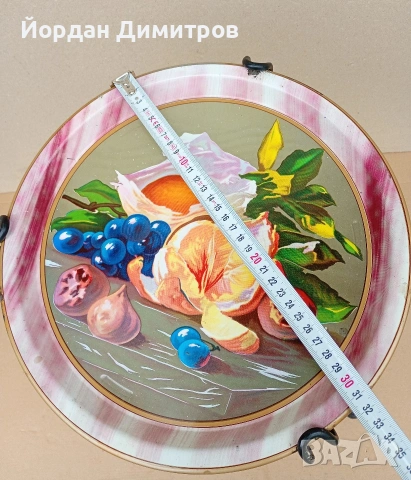 Стара декоративна масичка , снимка 2 - Антикварни и старинни предмети - 54170453