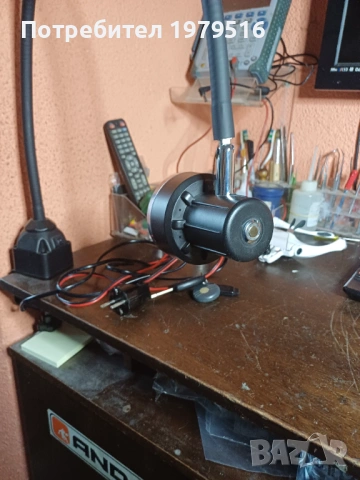 Продавам  настолна светодиодна лампа , снимка 2 - Настолни лампи - 53931700