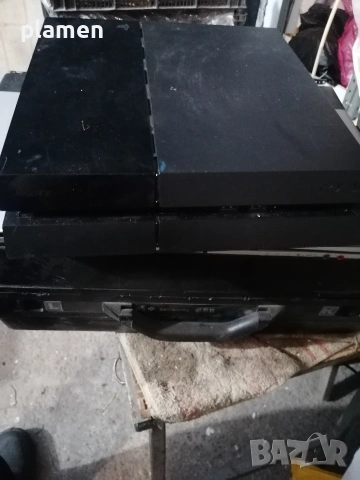 Продавам Ps4. за части. 