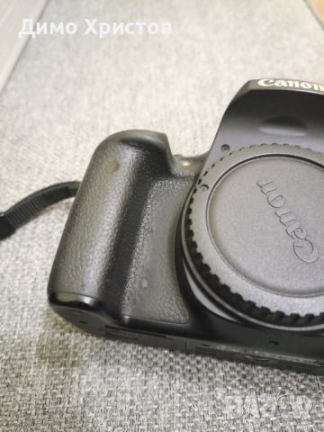 Продавам Фотоапарат Canon EOS 750D, снимка 2 - Фотоапарати - 46200261