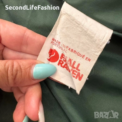 Мъжко яке Fjallraven Gore-Tex Vintage произведено в Португалия червено размер L с качулка, снимка 3 - Якета - 52496294