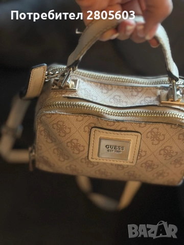 Оригинална чанта Guess, снимка 4 - Чанти - 54267328