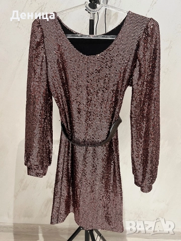 Лъскава къса парти рокля