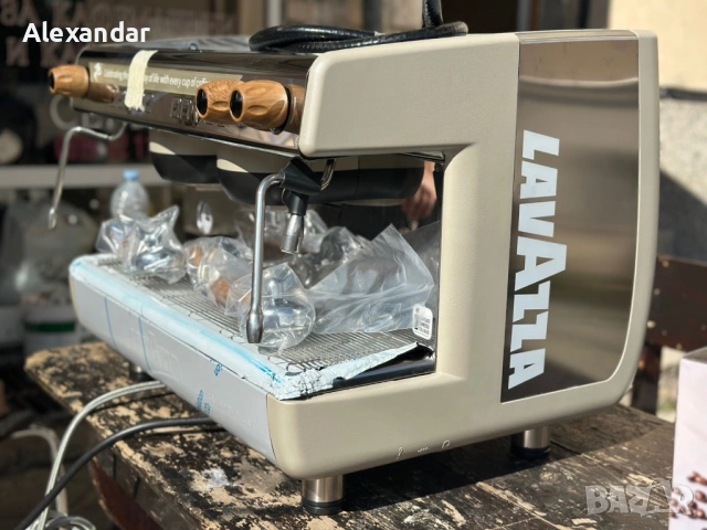Професионална кафемашина Casadio - НОВА, снимка 4 - Кафемашини - 53296368