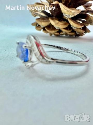 Сребърен пръстен със синтетичен сапфир, снимка 6 - Пръстени - 53502917