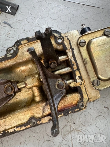 КАПАК СКОРОСТНА КУТИЯ ВОЛГА ГАЗ 24 ОРИГИНАЛЕН, снимка 3 - Части - 53797856