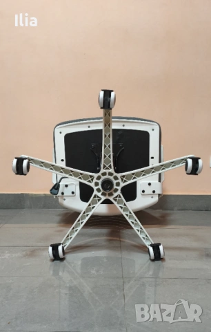 Стол въртящ регулируем БЯЛ, снимка 7 - Столове - 53892178