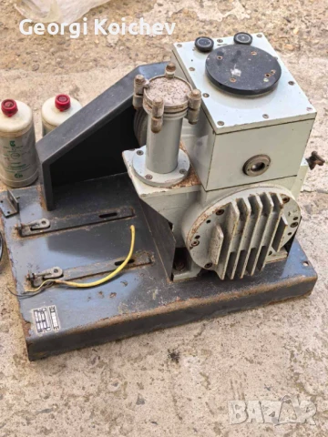 вакуум помпа чешка