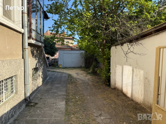 Семеен апартамент на 3-ти етаж в супер център, снимка 6 - Апартаменти - 51180070