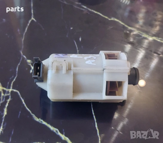 Клапан - Сензор Климатик Ауди А4 B5 (2) - A3 8L
- VW, снимка 4 - Части - 51058632