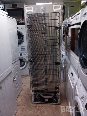 Иноксов комбиниран хладилник с фризер Сименс Siemens А+++ с две години гаранция!, снимка 6 - Хладилници - 53908216