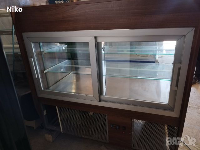 Сладкарска хладилна витрина , снимка 3 - Хладилни витрини и фризери - 45253990
