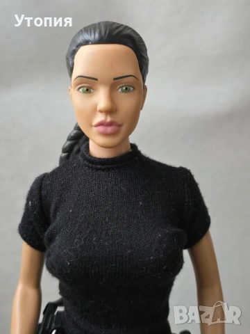 Фигура 29 см Лара Крафт 2001 г, снимка 3 - Колекции - 54183756