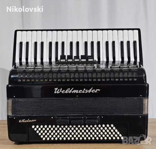 Акордеон Weltmeister Meteor , снимка 2 - Акордеони - 53162861
