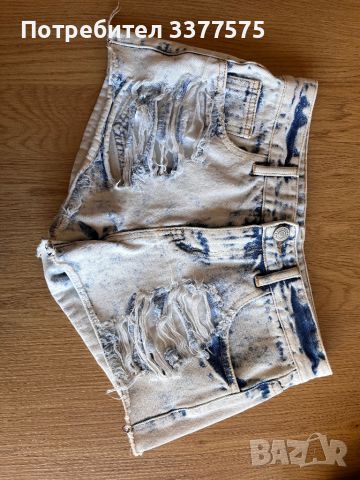 Къси скъсани дънки, снимка 2 - Къси панталони и бермуди - 45197917