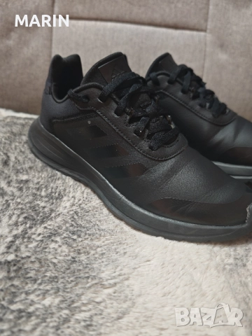 маратонки - Adidas - 37.5