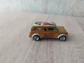 Austin mini van hot wheels premium 1:64, снимка 3