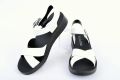 Дамски сандали в бял цвят с черна подметка модел: 138077 white, снимка 4