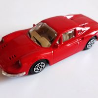 Bburago Ferrari Dino 246 GT 1:43 red, снимка 2 - Колекции - 45277175