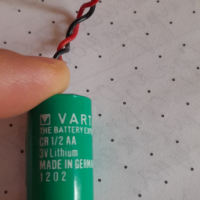 Литиева батерия Varta 3V CR 1/2 AA с конектор, снимка 1 - Друга електроника - 44955428