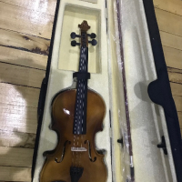 Нова цигулка , снимка 1 - Струнни инструменти - 45036516