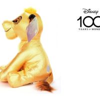 Детска играчка лъвчето Симба Simba Sambro Disney Collection 100 birthday limited 30см Музикална, снимка 3 - Плюшени играчки - 45871994
